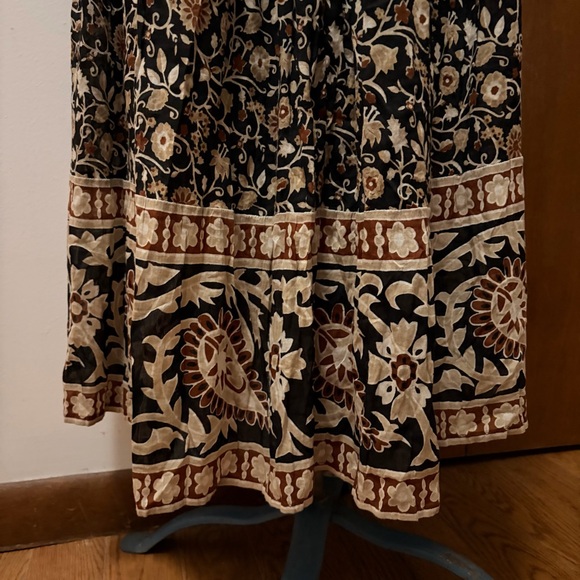 Vintage 90’s boho White Stag Black & tan Floral peasant Maxi Skirt - Picture 3 of 6